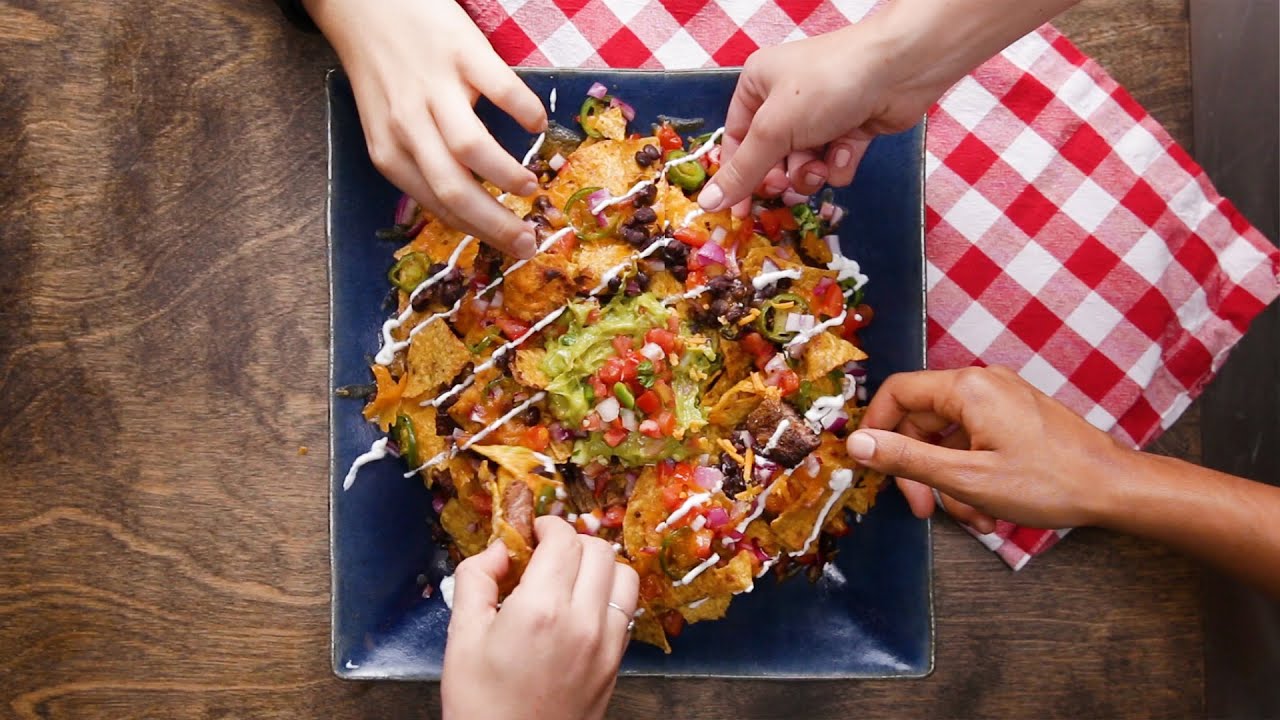 Giant Steak Nacho Party Ring