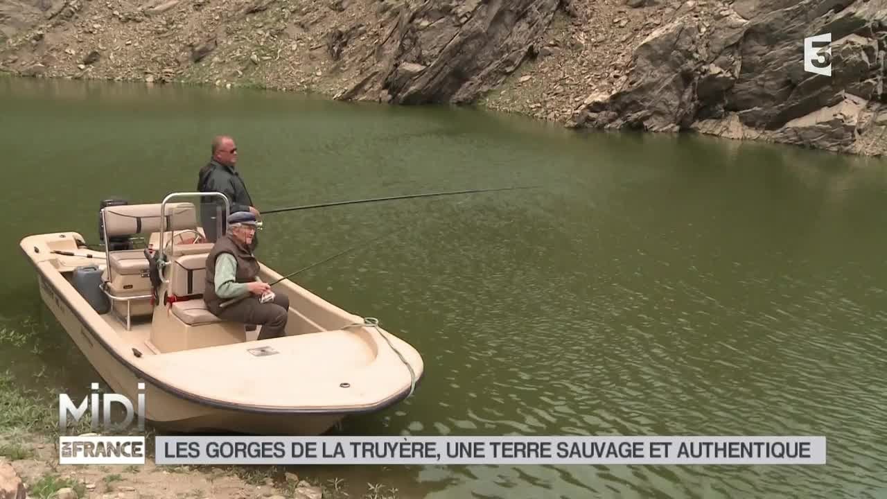 SUIVEZ LE GUIDE : Les gorges de la Truyère, une terre sauvage et authentique