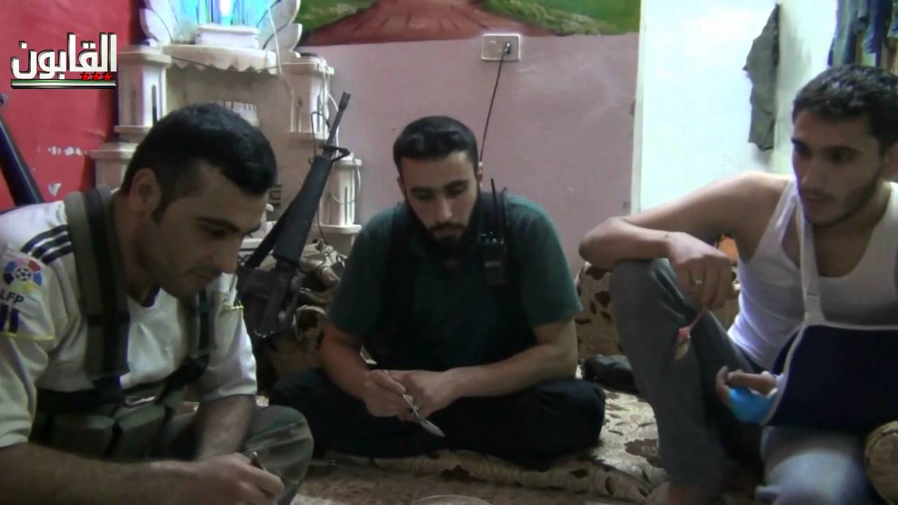 دمشق القابون:وجبة السحور لعناصر الجيش السوري الحر في الحي 2013/8/6