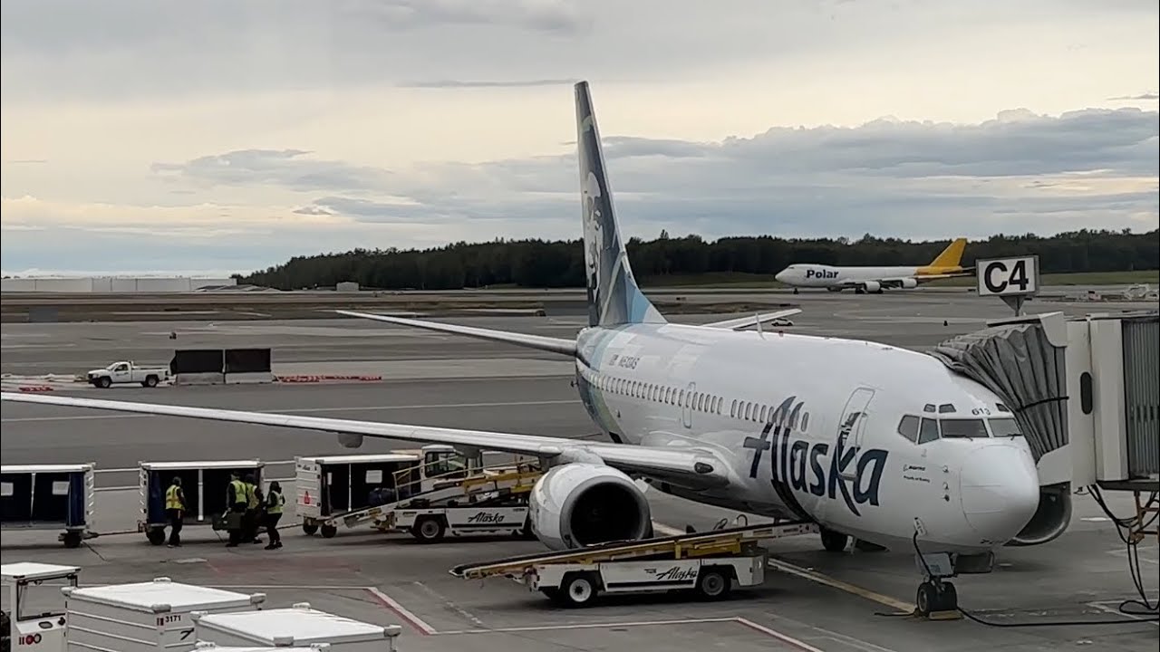 Trip Report | Alaska Airlines Flight Boeing 737 Economy Experience | Anchorage to Fairbanks Airport