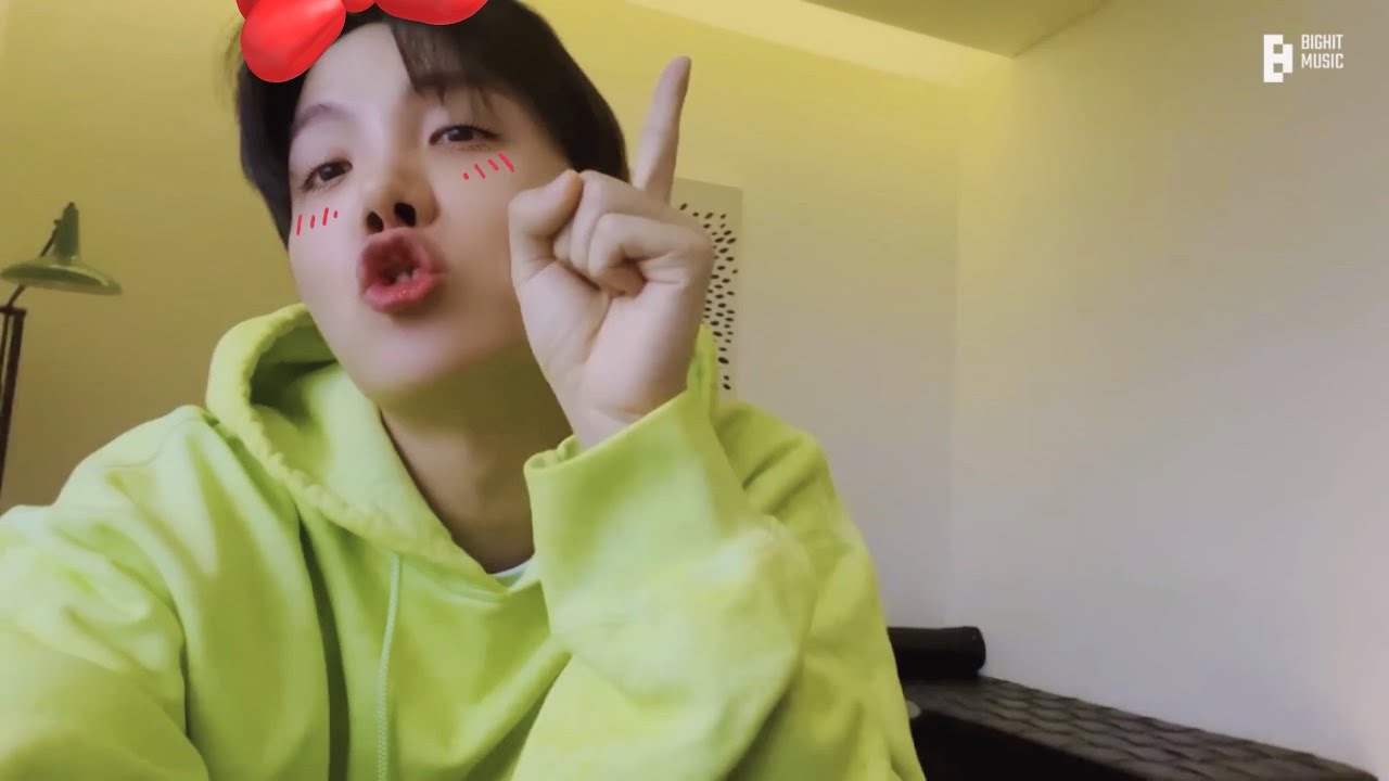 Jhope made Bracelet&rsquo;s for bts member 🥰 #cutelife #shorts #jhope