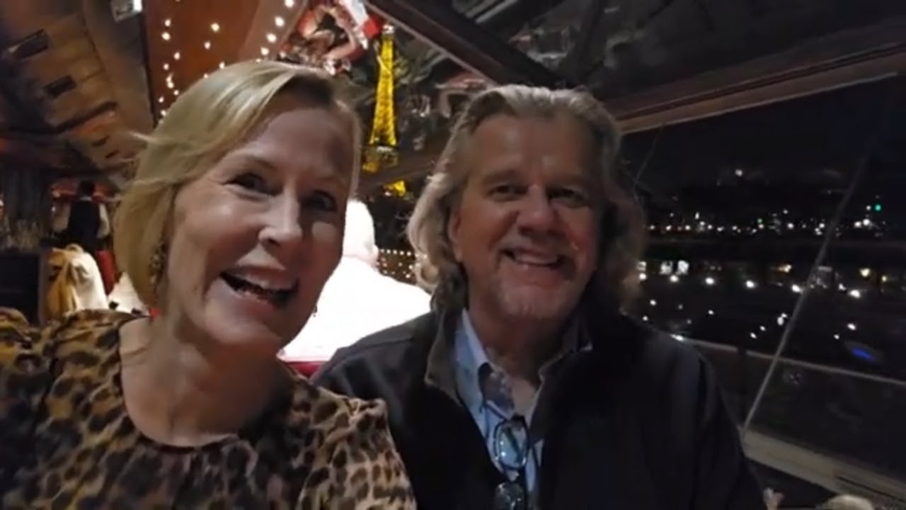 Paris France Vlog - Paris Dinner Cruise on the Seine River