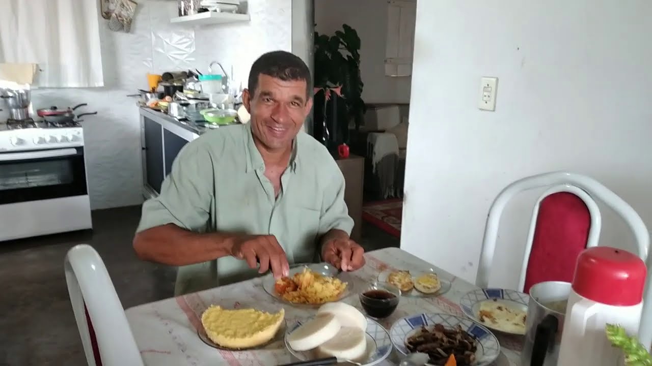 O NOSSO CAFÉ DA MANHÃ NA ROÇA, SIMPLES MAIS DELICIOSO