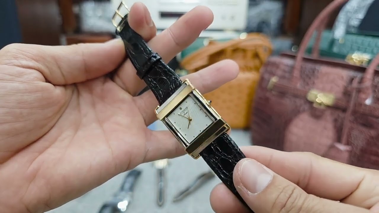 Đồng hồ Thụy sĩ Mẹc và Cơ Điêu khắc Độc