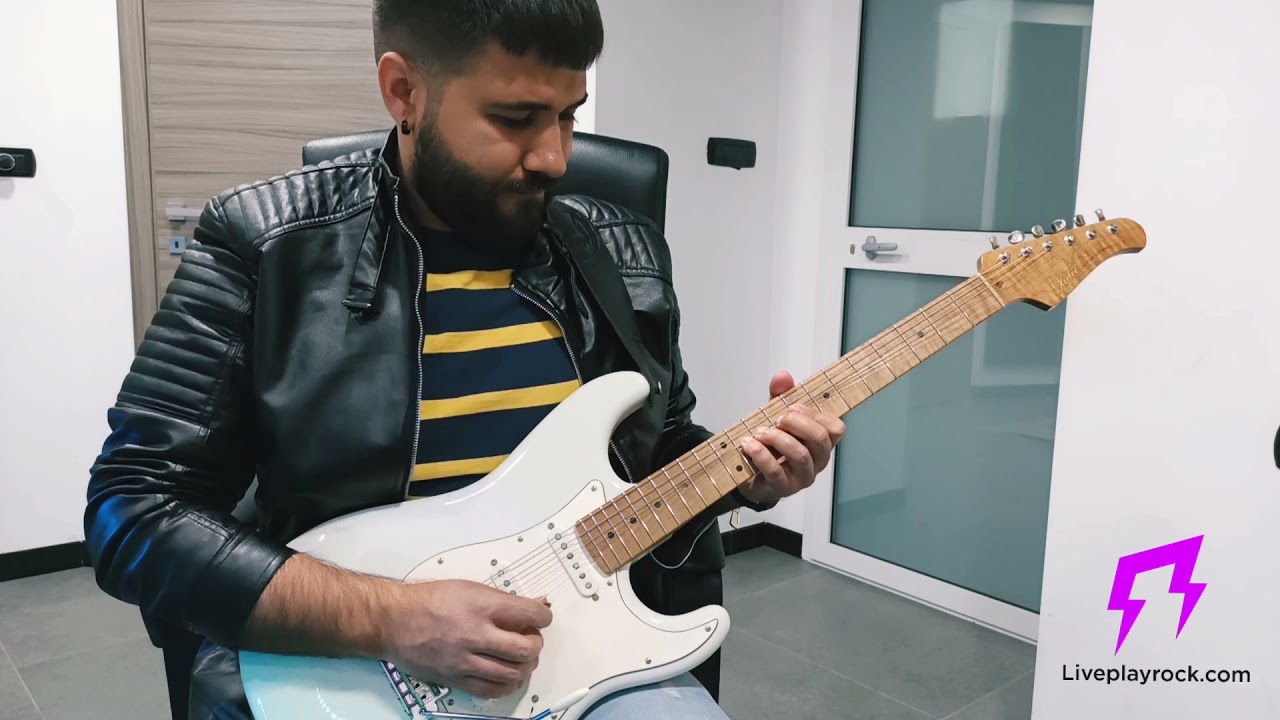 #epensoatesolocontest  è penso a te solo. Guitar Elmo buccino