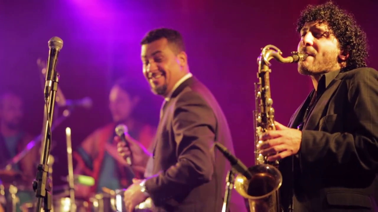 Grupo de candombe Wantú ft. Marcelo Rodriguez - Dos Gardenias