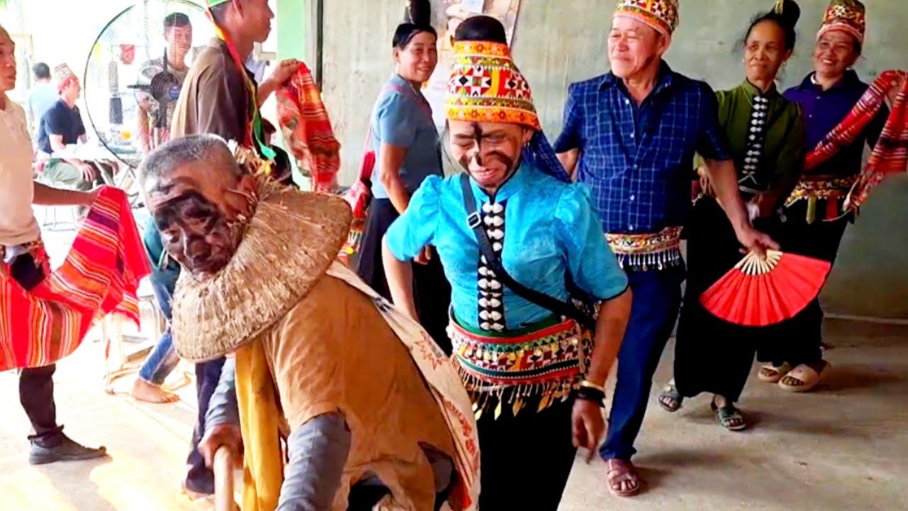 ĐỐ AI NHỊN ĐƯỢC CƯỜI.MỜI CÁC ĐÓN XEM