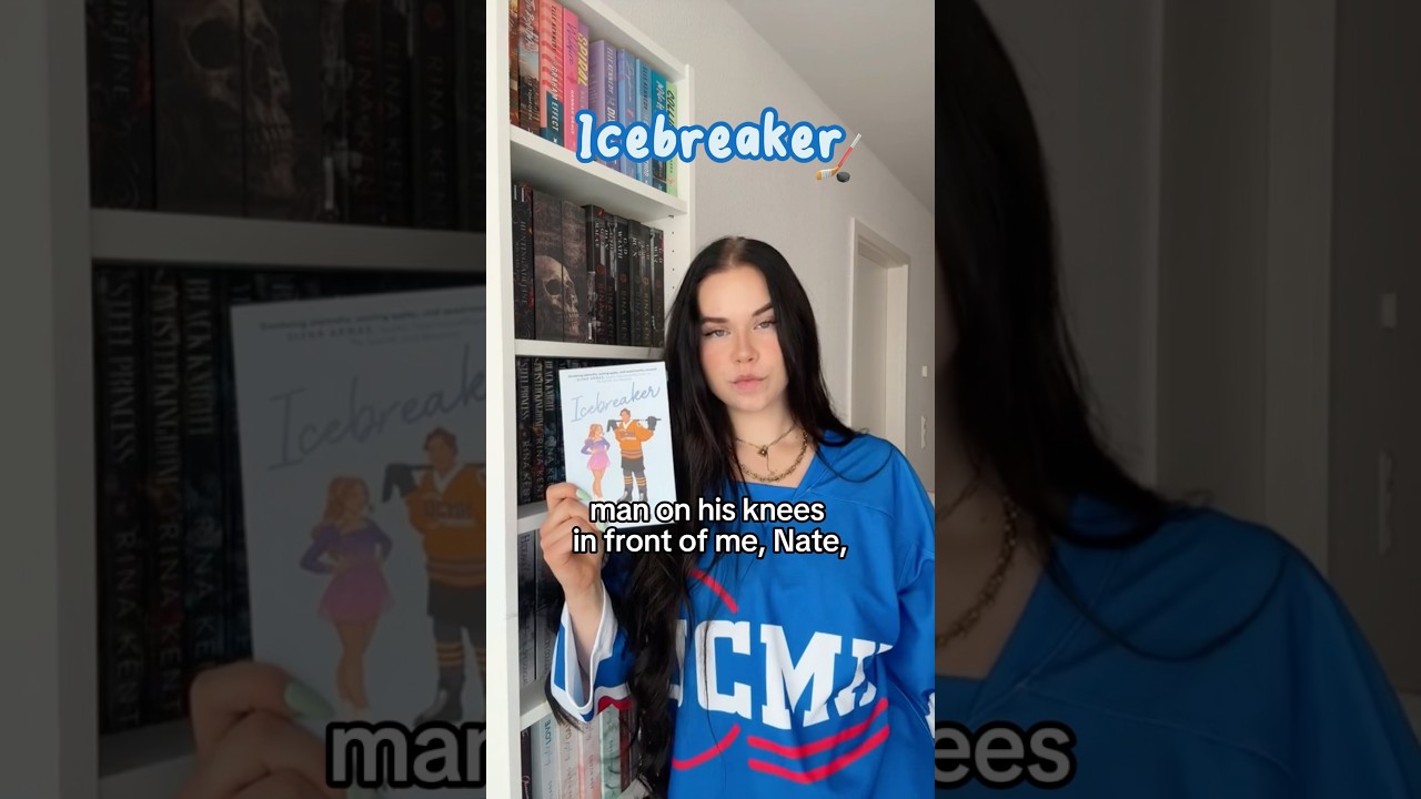 Hottest hockey romance🏒⛸️ #booktube #booktok #icebreaker #hockeyromance #bookrecs #books