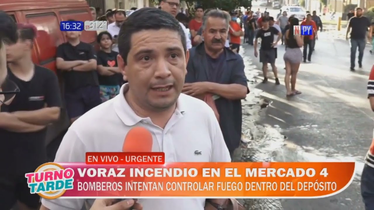 Voraz incendio en un depósito en zona del Mercado 4