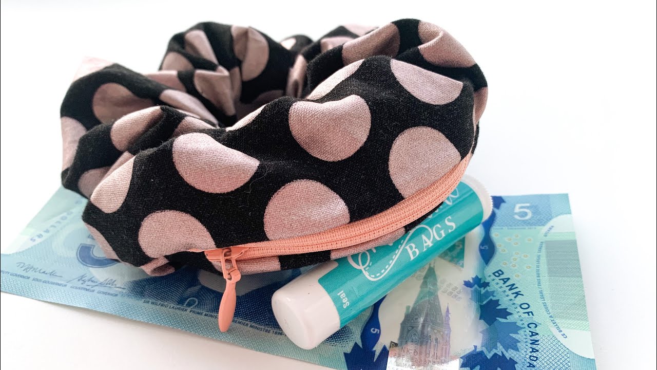 How to create a zipper scrunchie