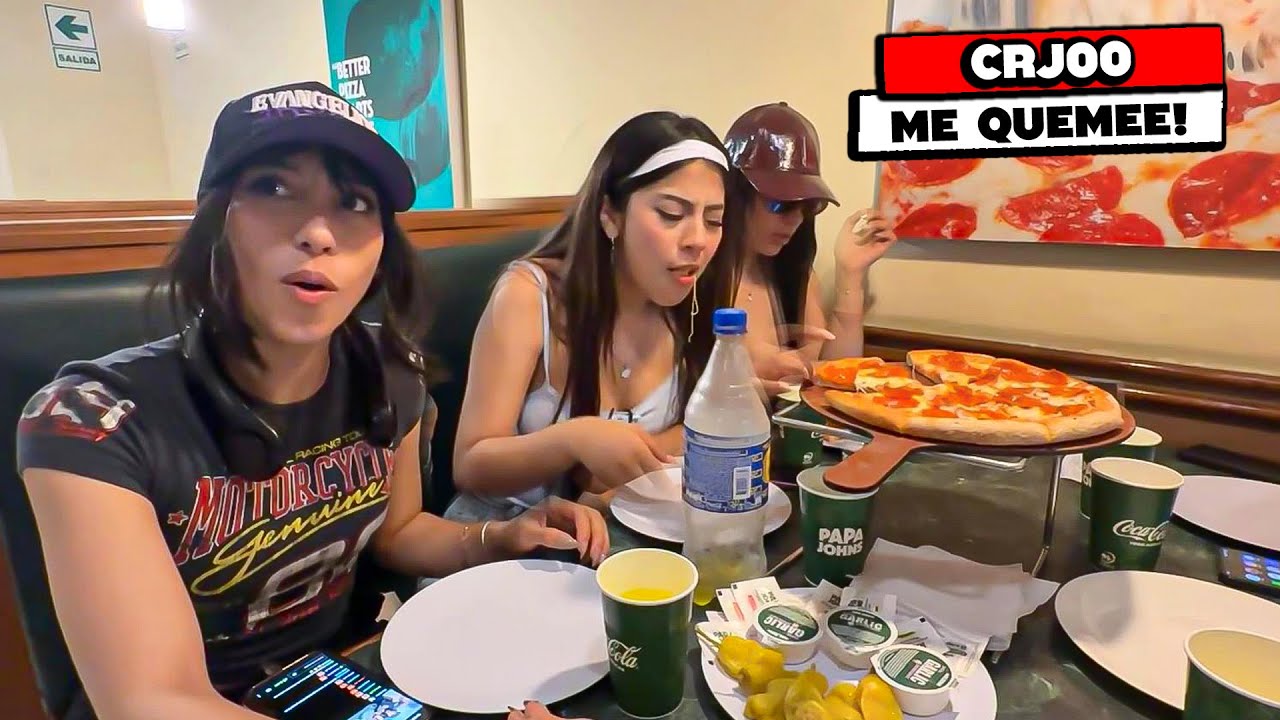 ZULLY CENA EN PAPA JOHNS CON EMETSUKI Y JANIZ
