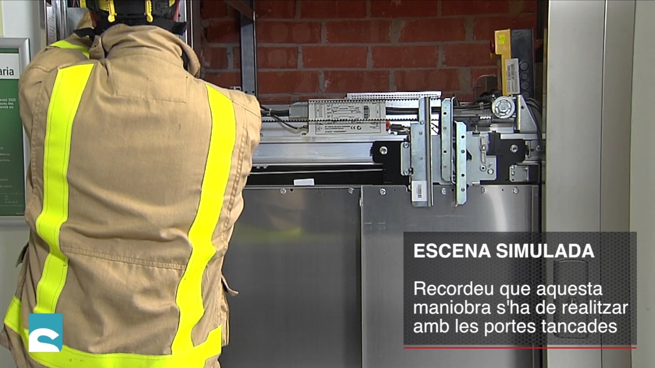 Rescat ascensor electrom SCM cabina entre plantes