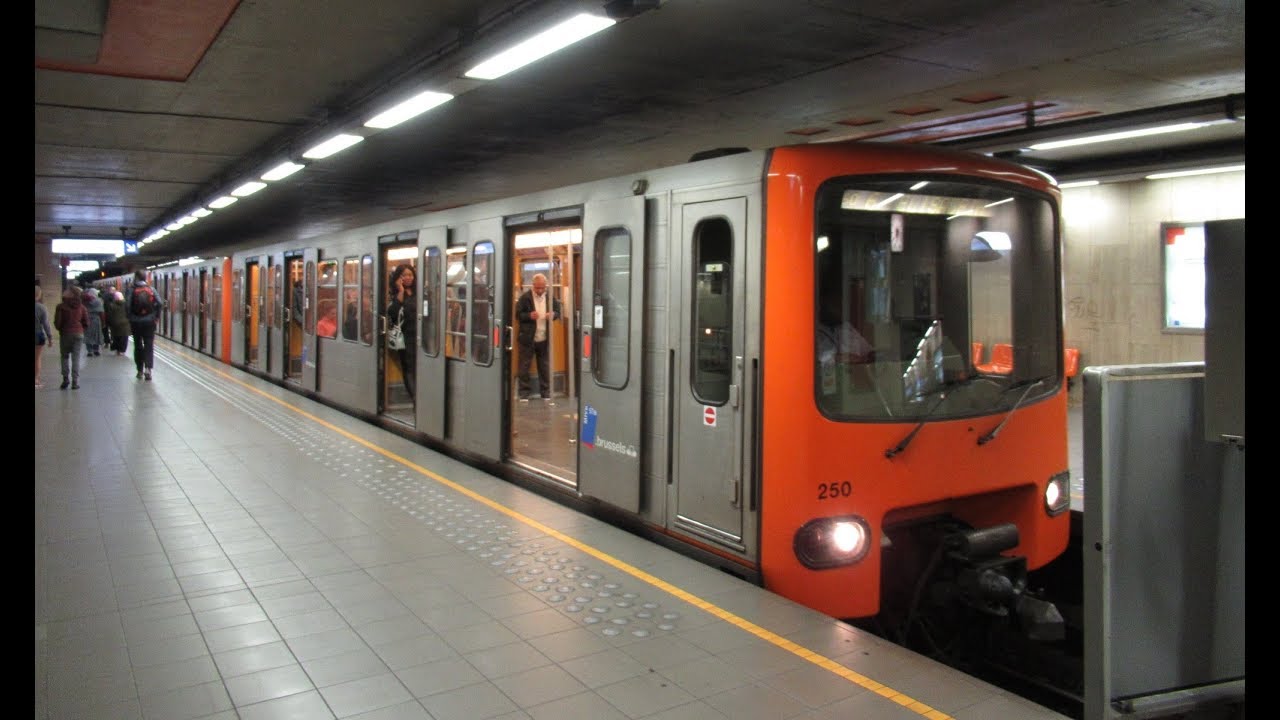Belgium: Brussels Metro, on board a Line 6 train between Clemenceau and Gare du Midi