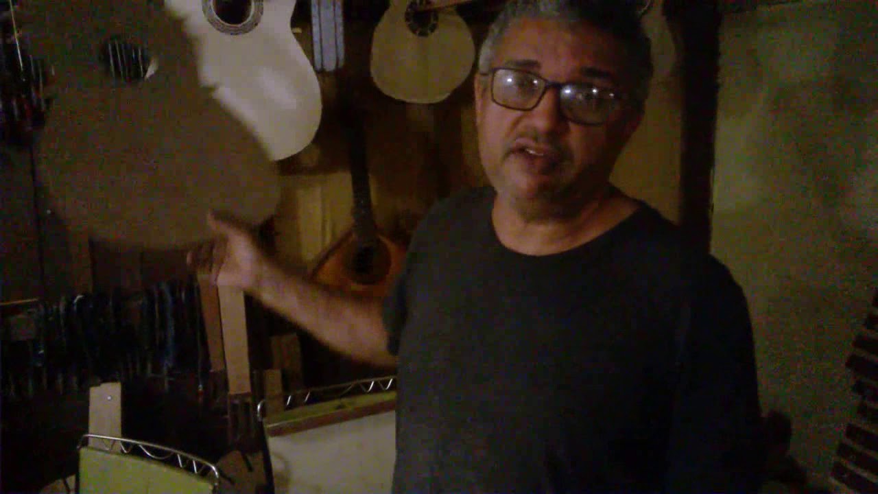 Luthier Rogério do Santos Centro do Rio de Janeiro (Largo do São Francisco)
