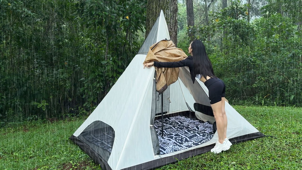 SOLO CAMPING HEAVY RAIN AND THUNDERSTORM - RELAXING CAMPING RAIN SOUNDS ASMR