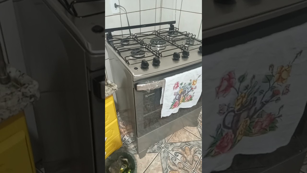 gostei desse fogão inox fácil de limpar e ele é bom 👍
