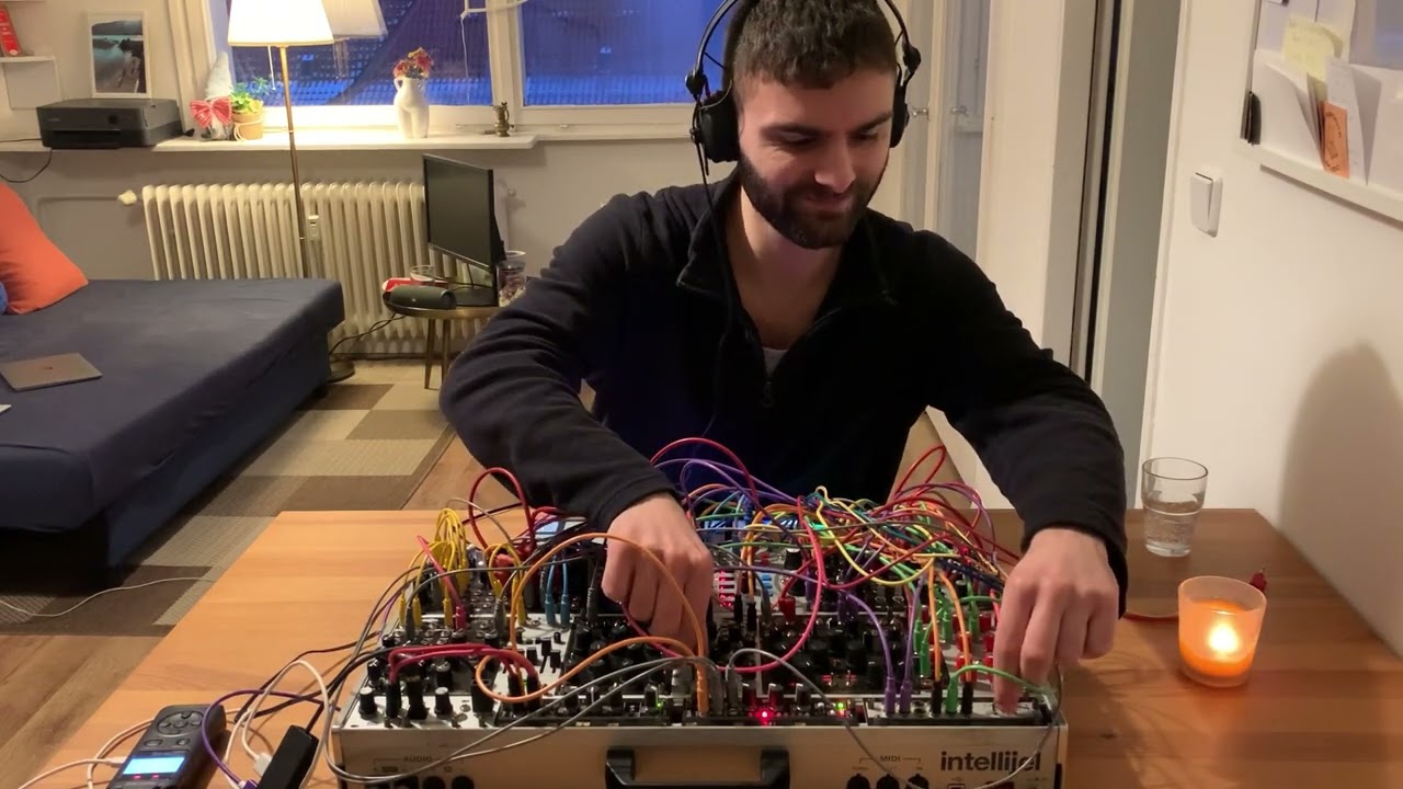 Fast Groove Modular Techno - Improvised performance