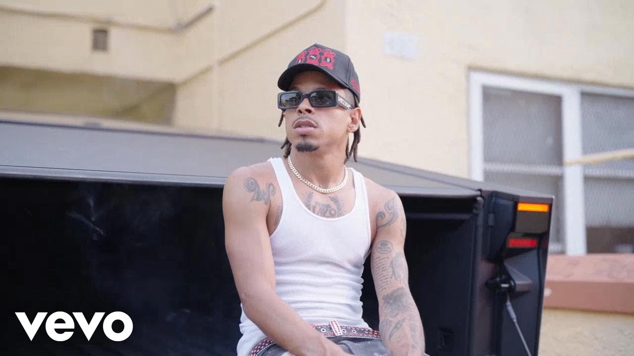 Jamby El Favo - Intro - Gold Star (Video Oficial)