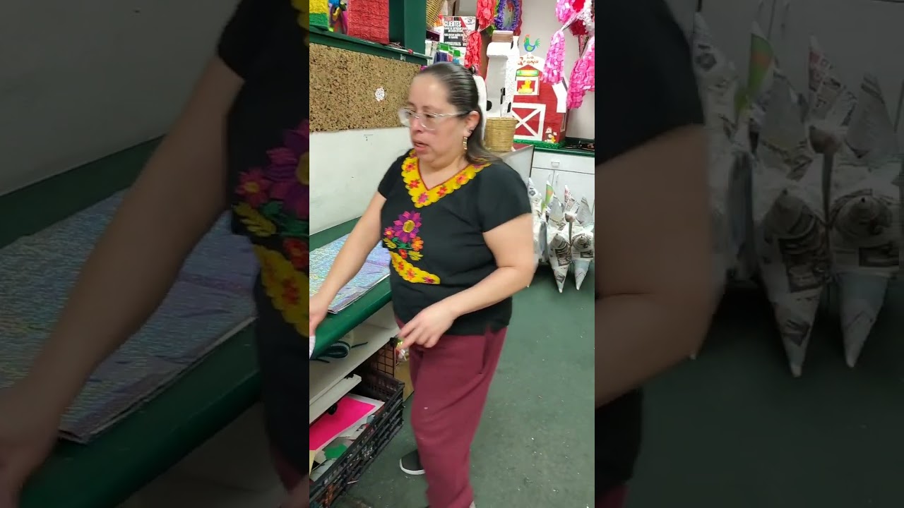 esto usamos para forrar los conos de las piñatas estrellas
