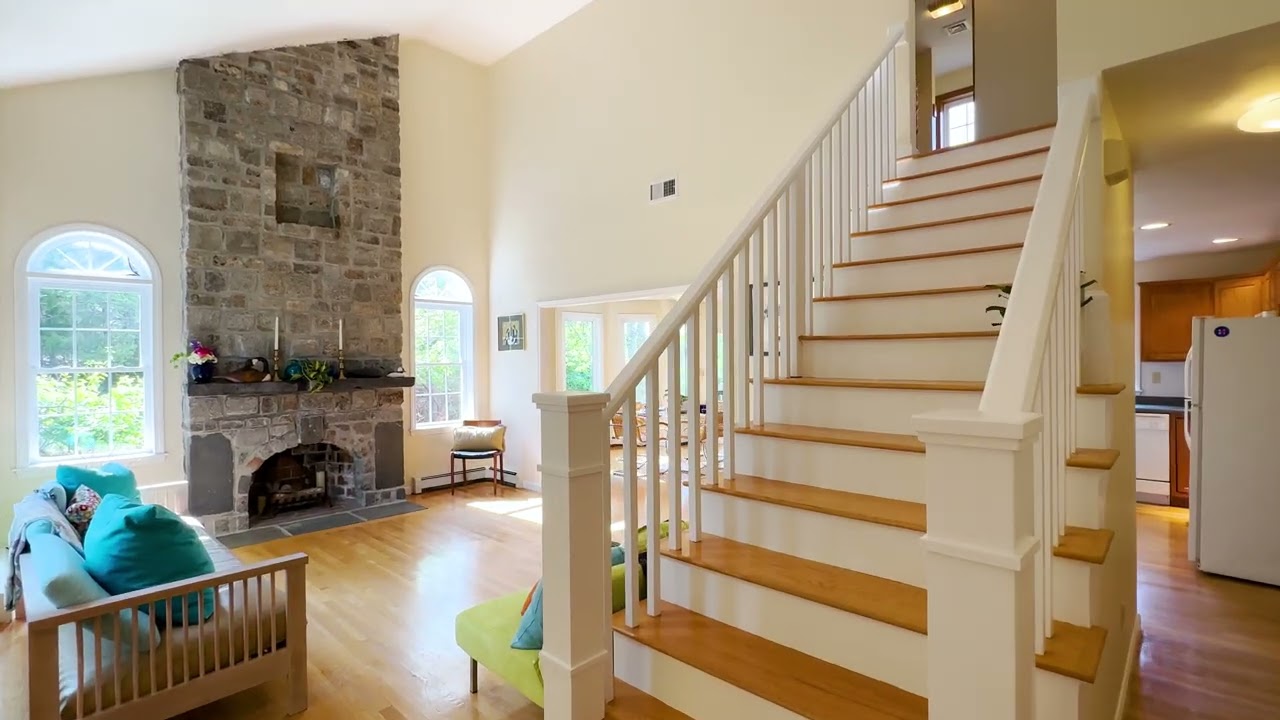 392 Long Pond Rd