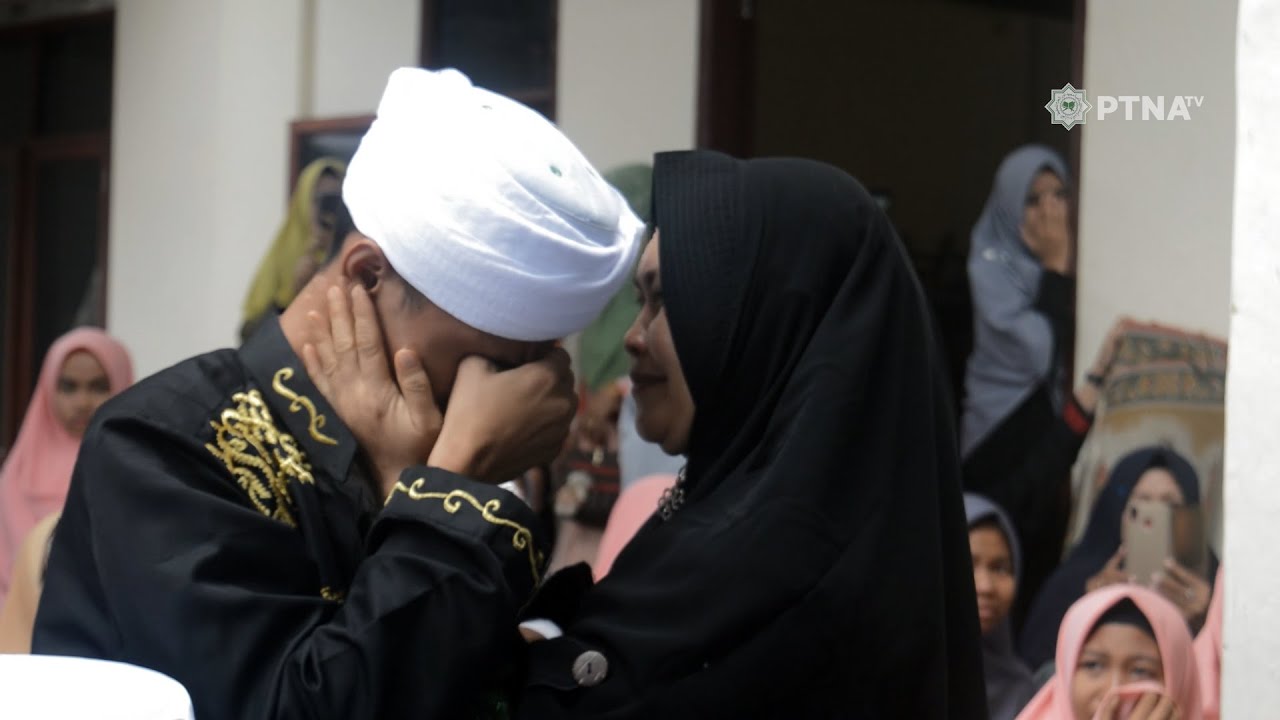 Aku Ingin Jadi Hafiz Qur'an - Haflah 30 Juz Ponpes Nurul Azmi (M. Syafiq Azizi)