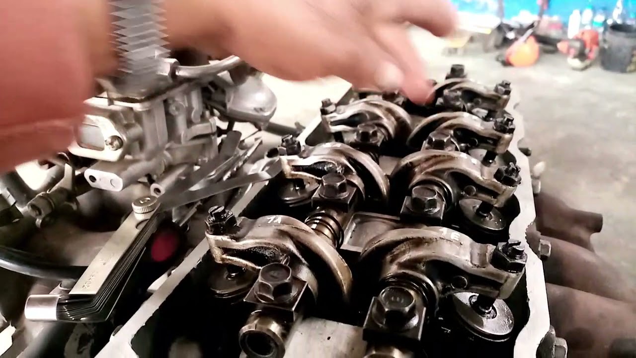 CALIBRACIÓN DE VÁLVULAS FORD FESTIVA 1.3 / 1995