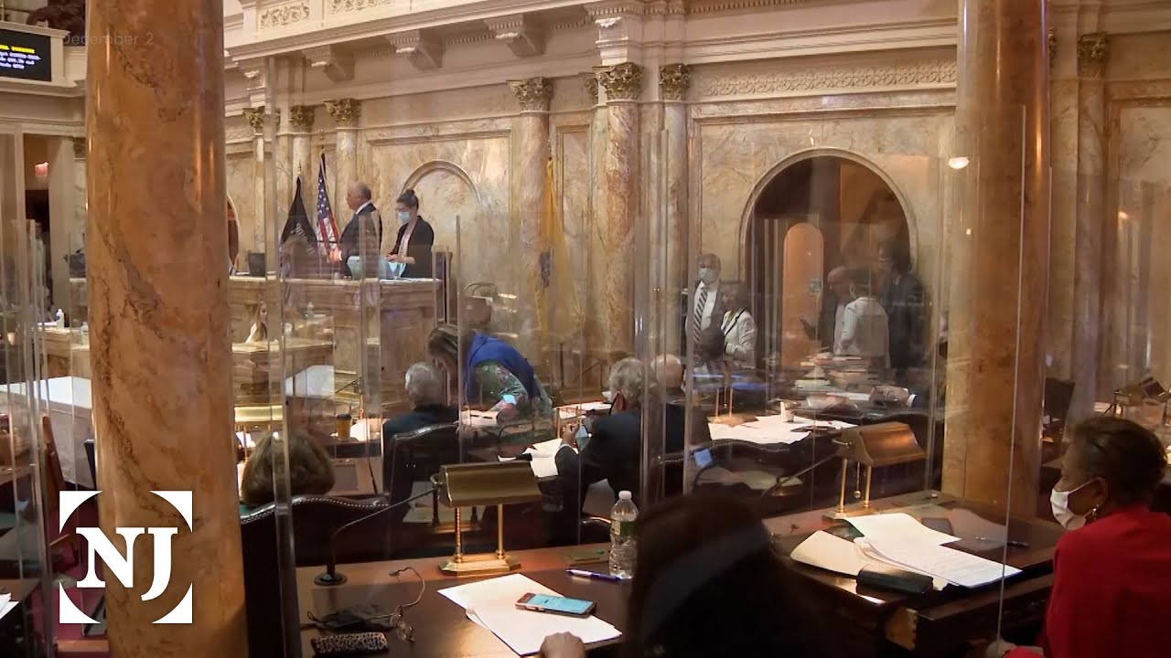 GOP senators challenge mandate for proof of vaccination