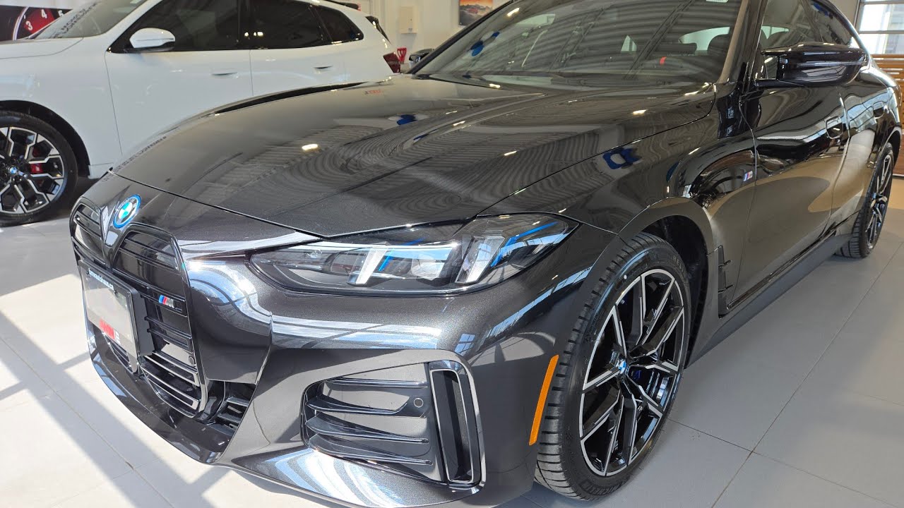 2025 i4 M50 in Black Sapphire Metallic