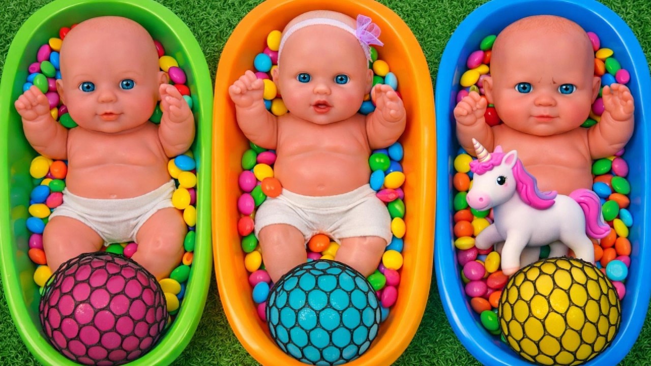 4 Minutes of Satisfying 3 Bathtubs with M&M's Candy & Slime Cutting Video