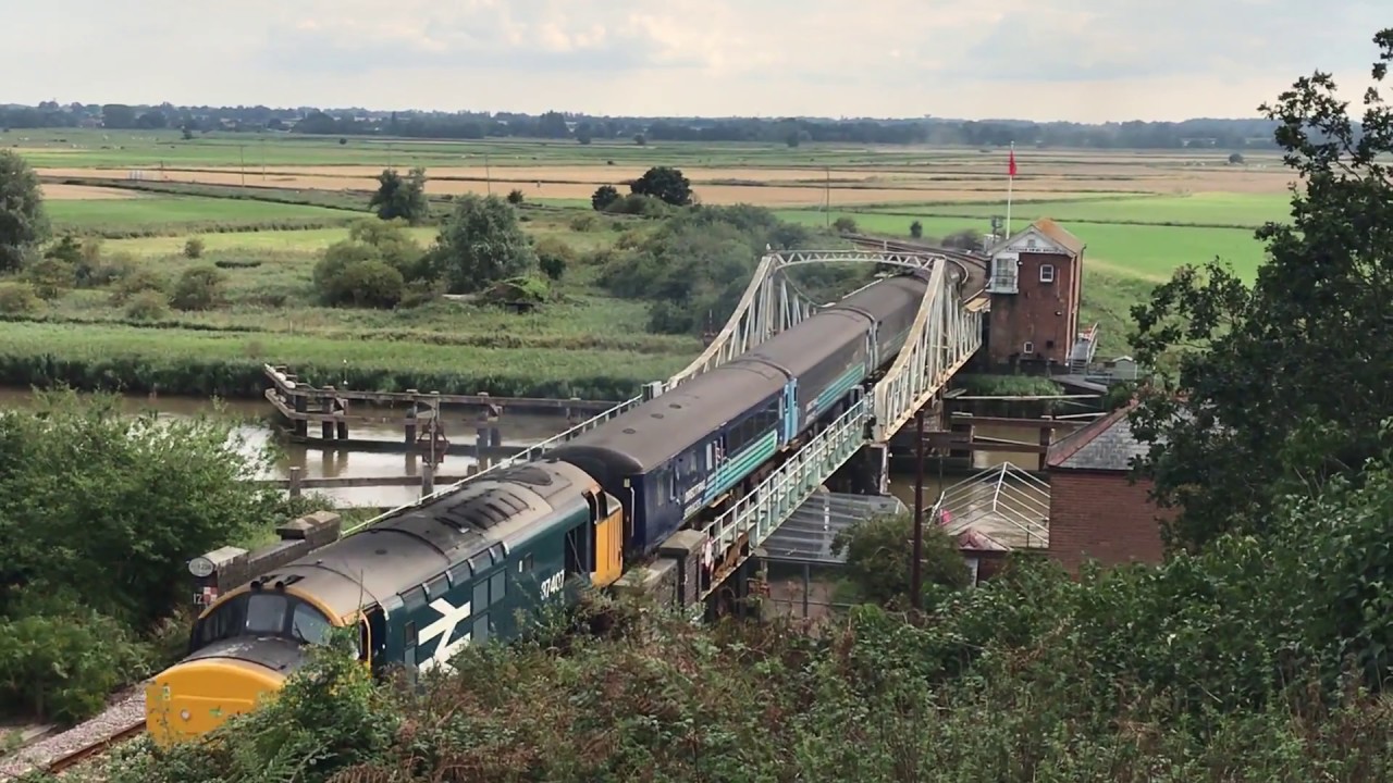 37407 37405 Reedham Swing Bridge