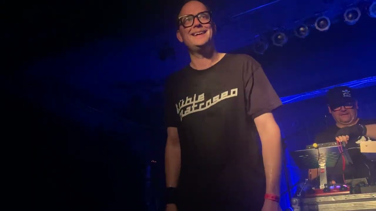 Kühle Matrosen - Schwarz Kajal Neon (Hausverbot) - Minicave Festival - Münster - 27.09.2025