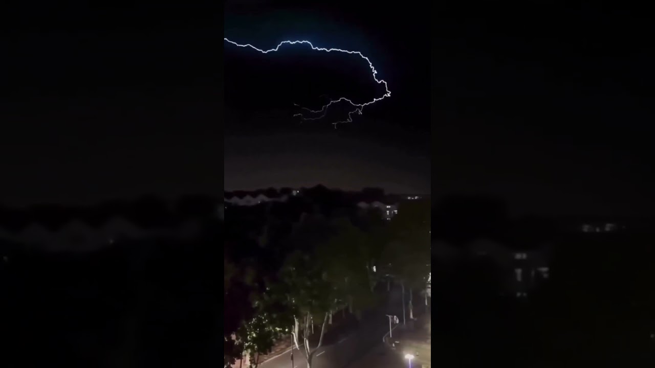 noche de tormentas el&eacute;ctricas