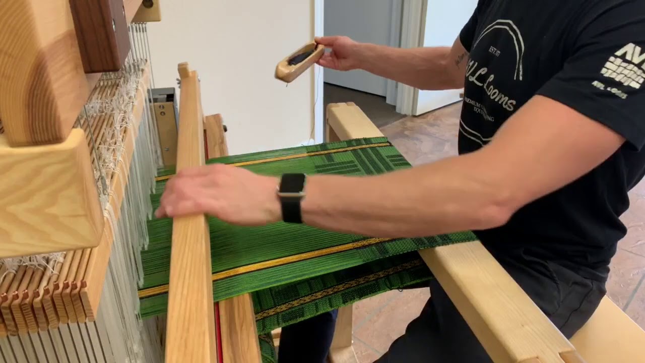 Weaving on the AVL V-Series Loom