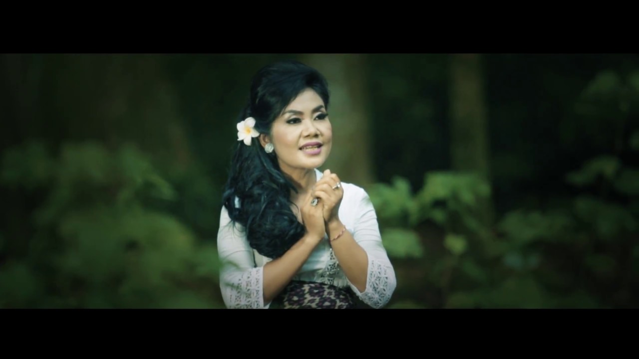 Siwa Ratri - Ayu Saraswati [OFFICIAL VIDEO]