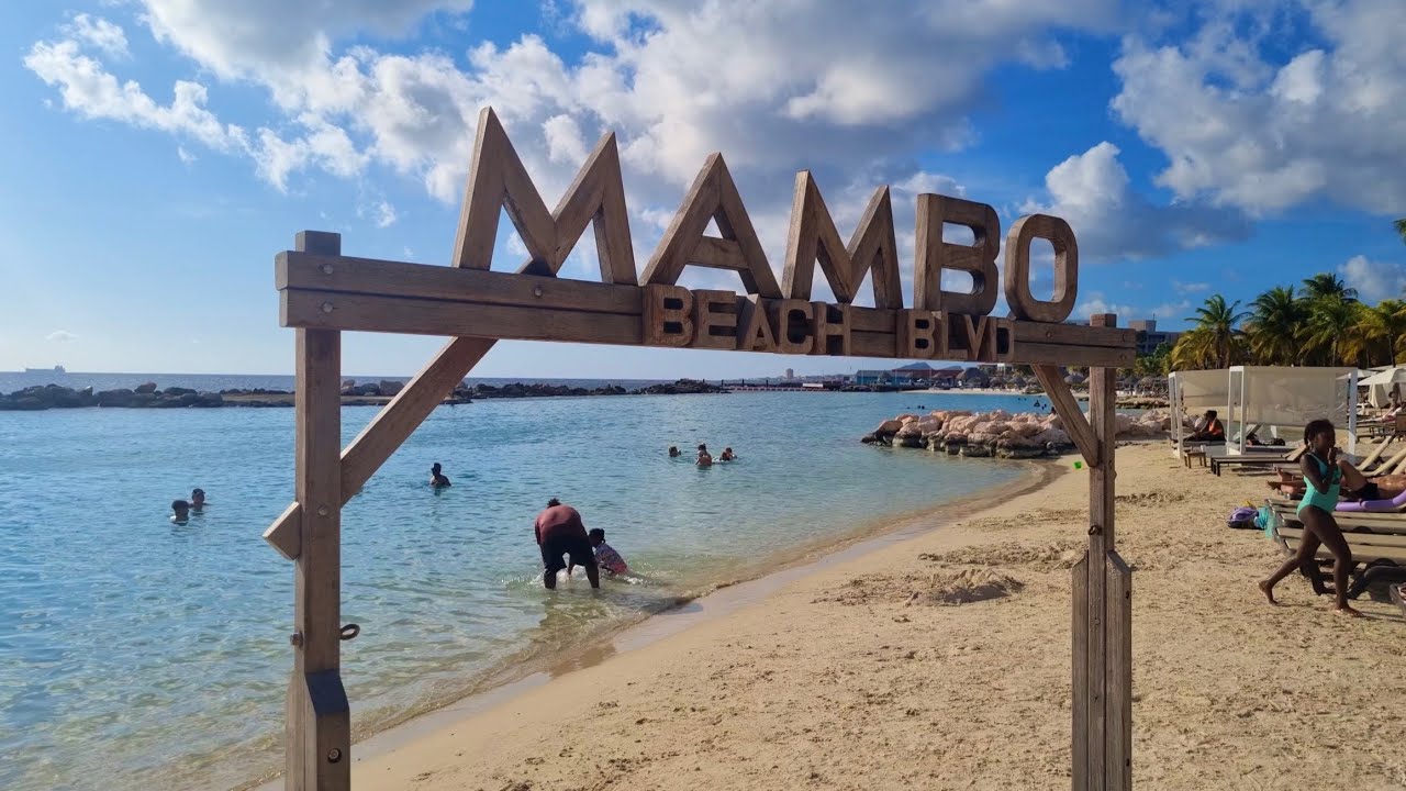 Mambo beach & Lions Dive Hotel | Curaçao