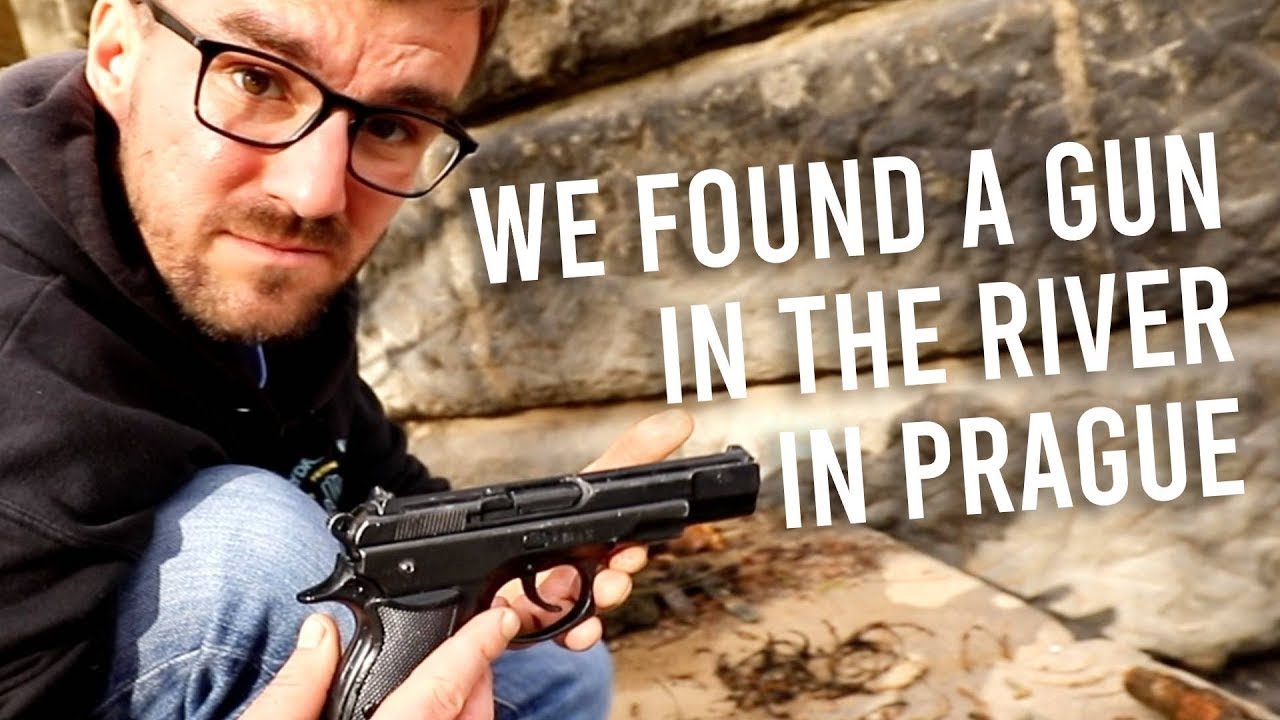 WE FOUND A GUN IN THE RIVER IN PRAGUE (Honest Guide)