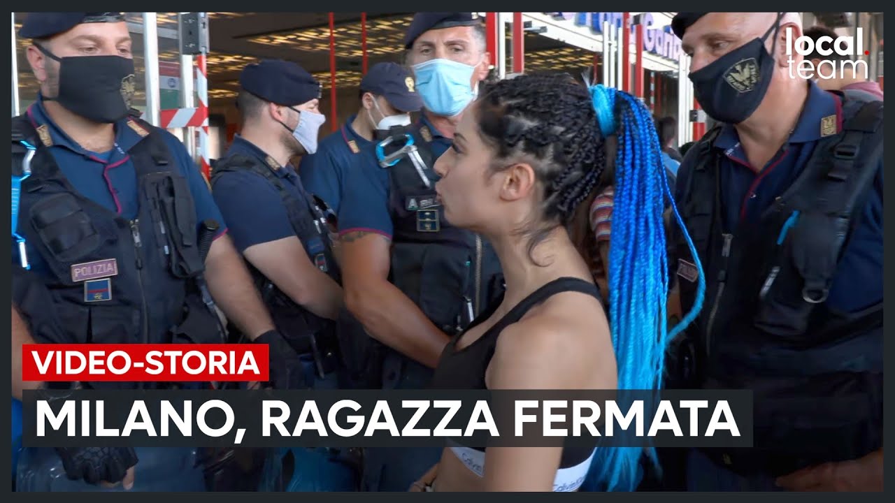 Milano, fermata ragazza alla protesta contro il Green Pass