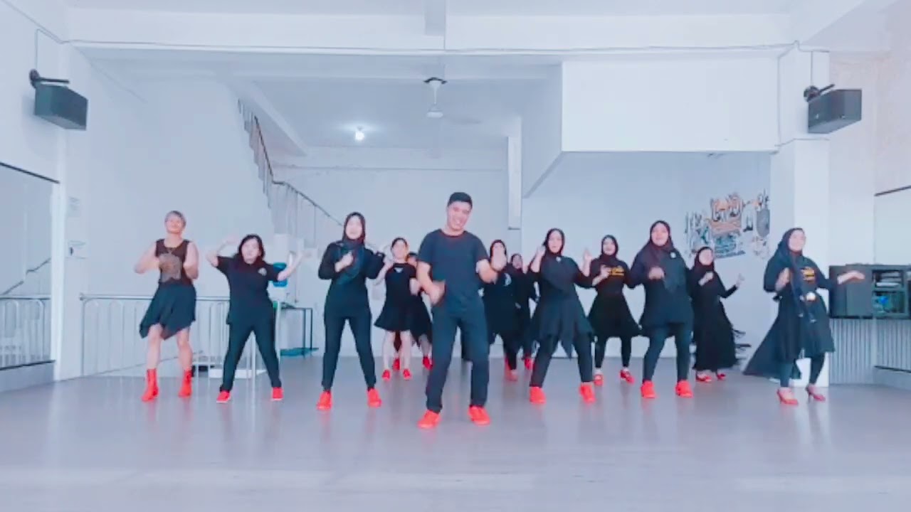 We Can't Wait - Line Dance / Demo by 7Gym &  Studio Palembang