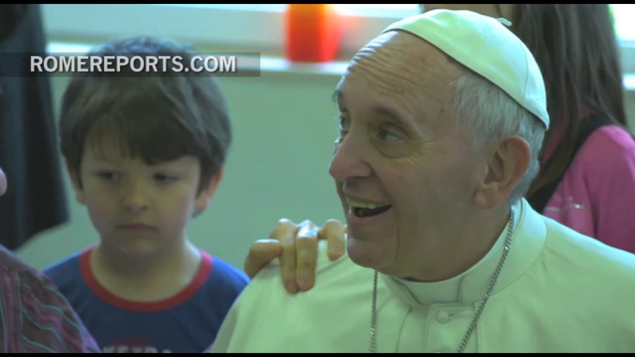 Gestos del Papa: Las mejores imágenes de sus “viernes de la misericordia”
