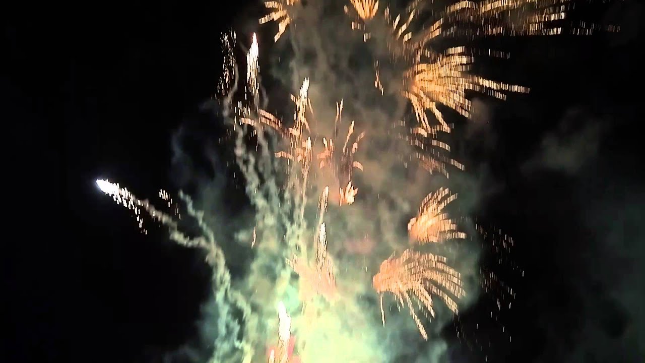 Bắn pháo hoa ngày 1/1/2016 đầm sen