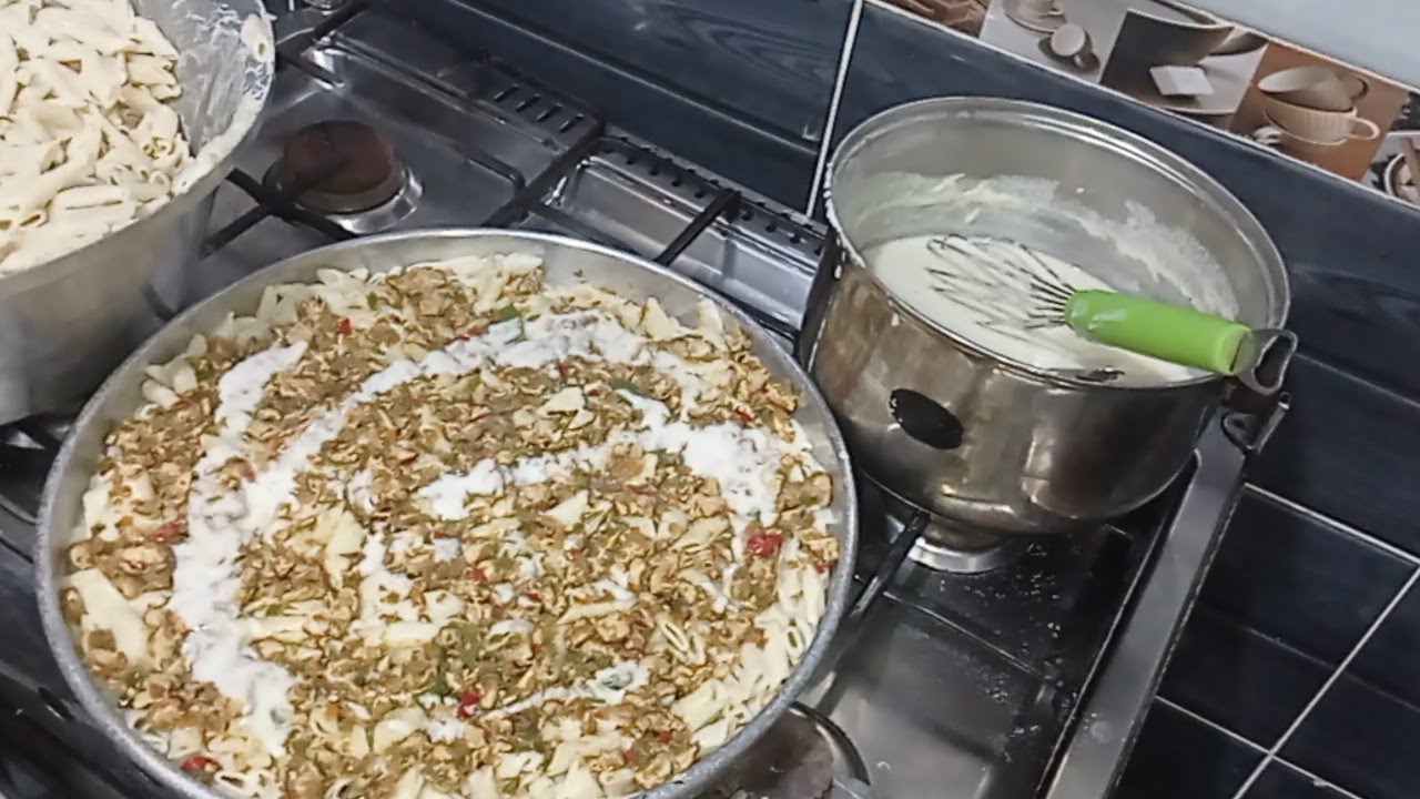 والله يا فراولات هتعتمد على سفرتكم في رمضان ما احلى اغاني رمضانيه