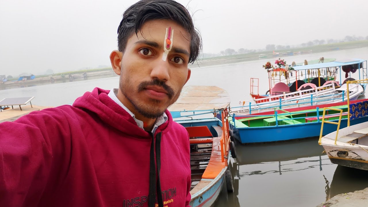 Finally Yamuna Ghat Pahuch Gye 😍 Vrindavan Me 