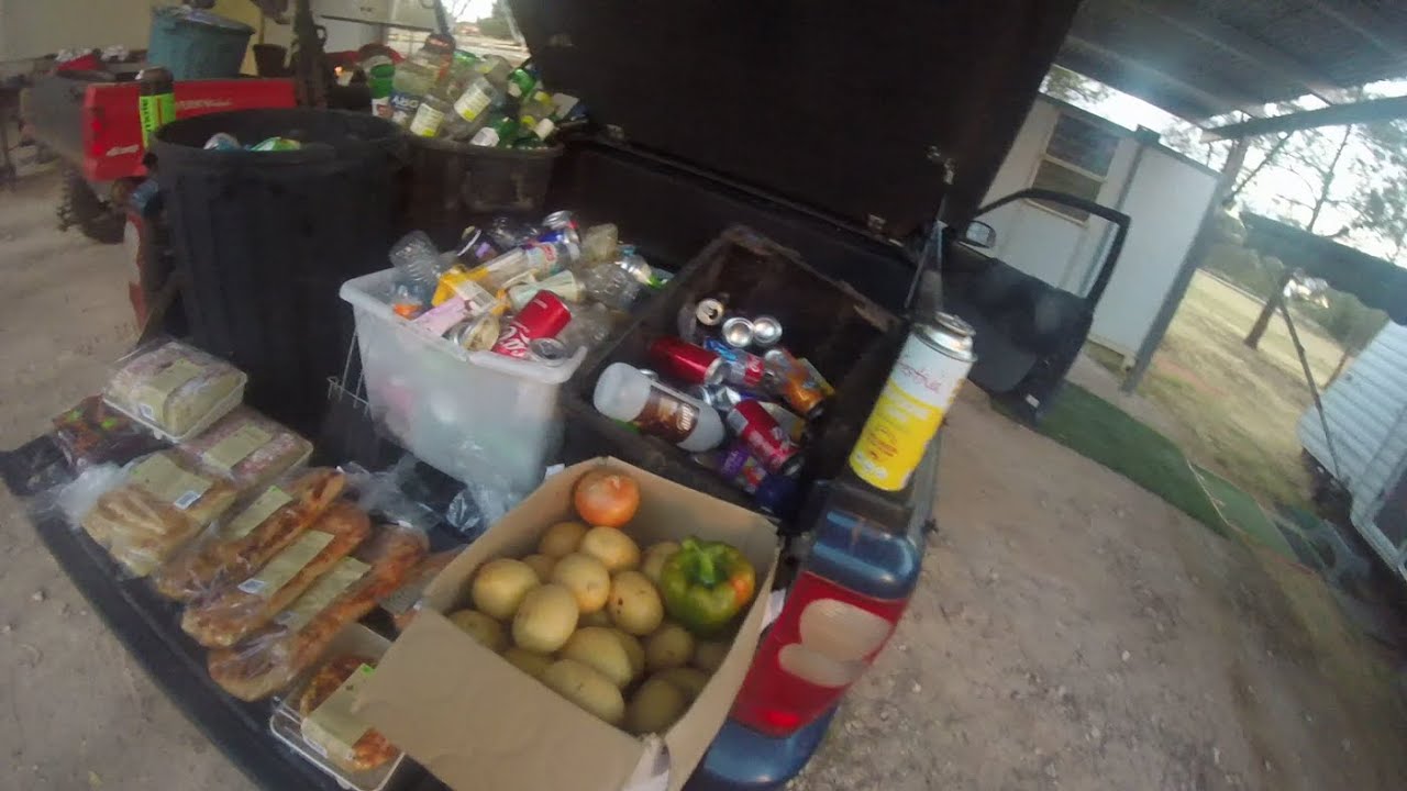 DUMPSTER DIVING WOW THE GOODS JUST KEEP COMING