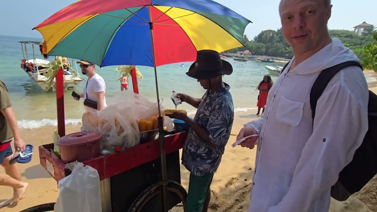 Unawatuna beach, поплавали, прогулялись по улицам Унаватуны 🌴Шри-Ланка 