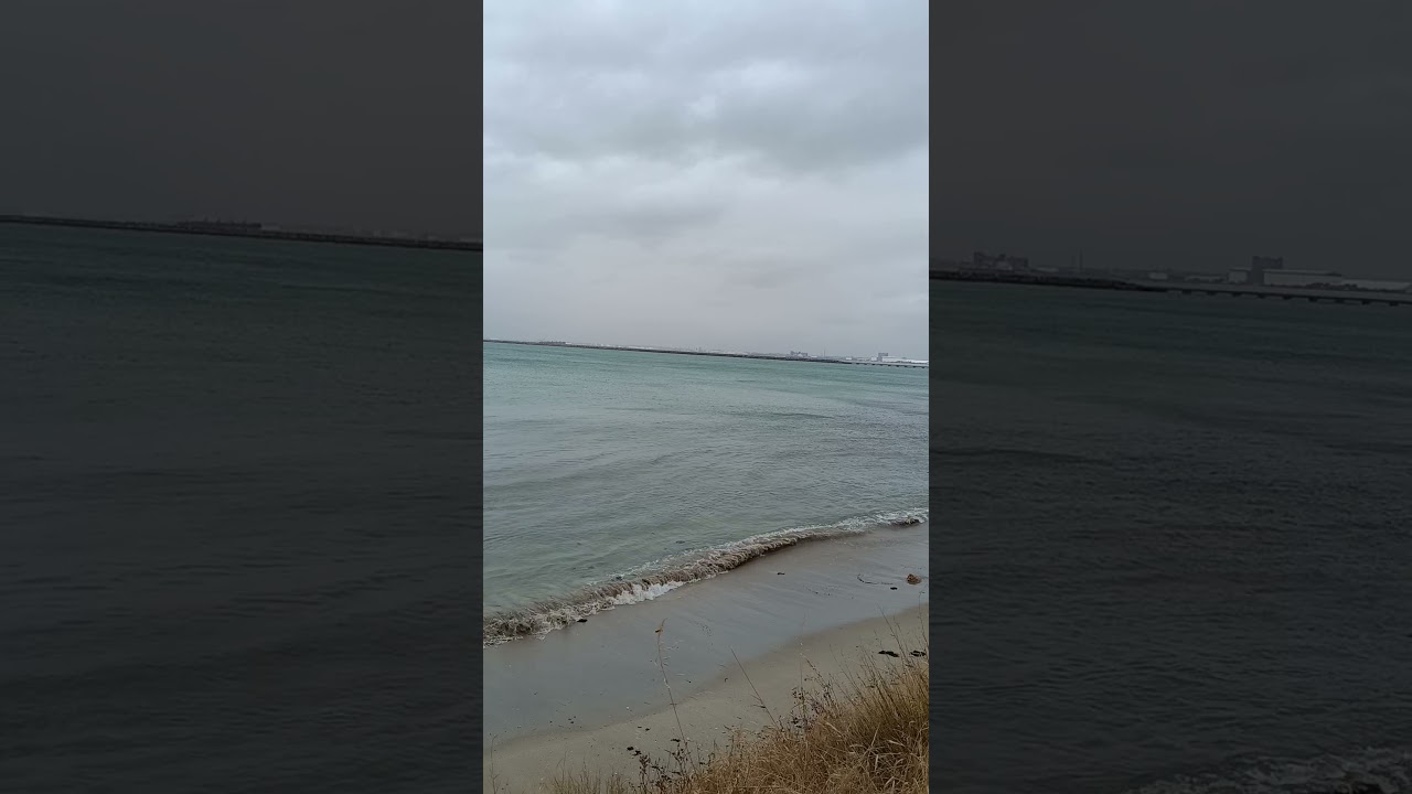 Beautiful ocean waves at Cape Peron Beach in Perth Australia 