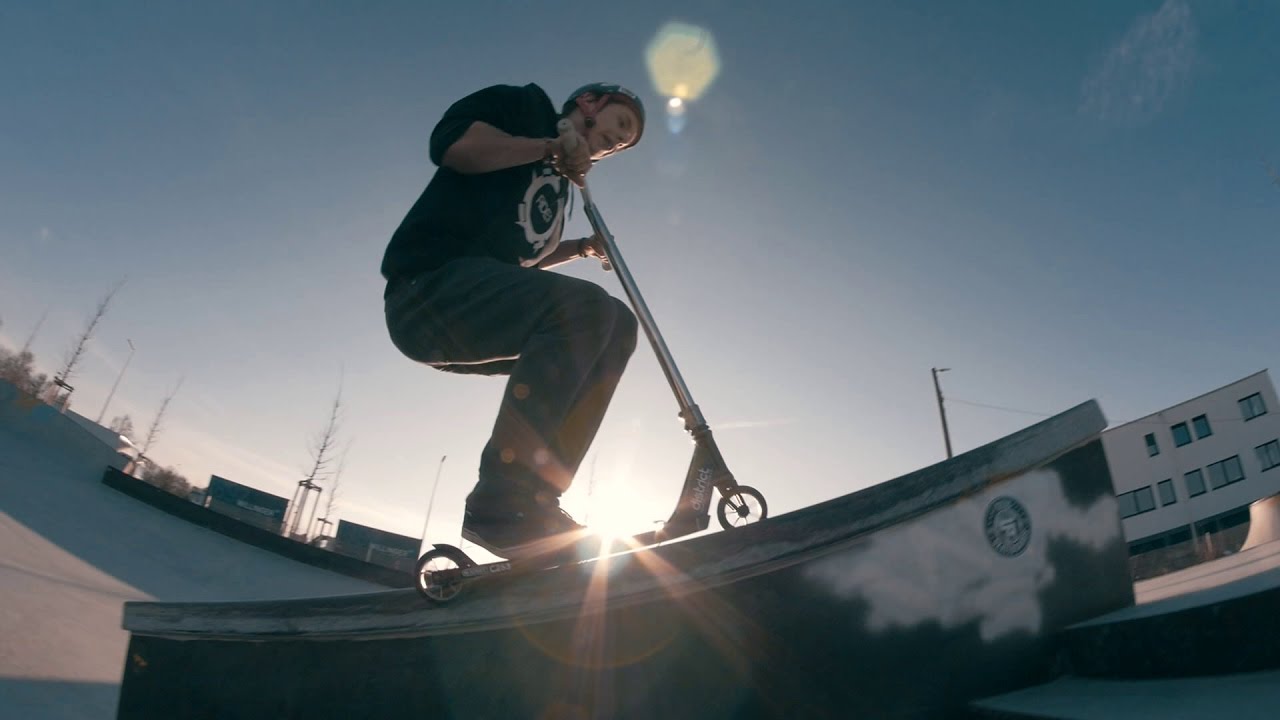 I ride Scooters | Tim Köhler