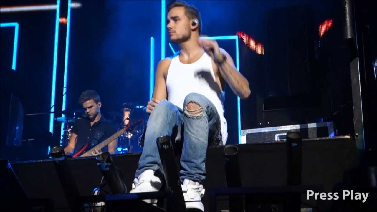 One Direction - Over Again & Little Things (Melbourne 2013)
