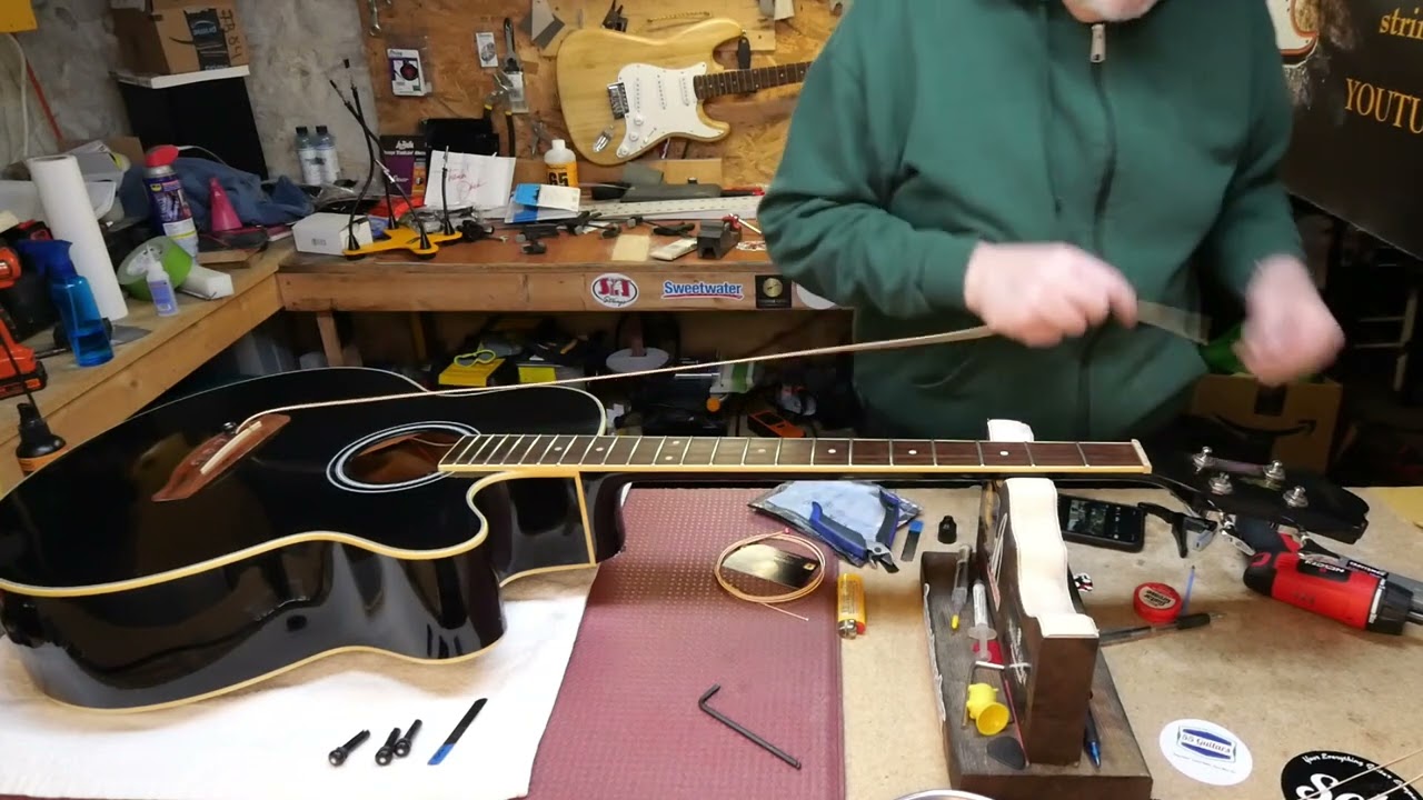 Настройка и ремонт акустической бас-гитары Ibanez AEB5E EP325