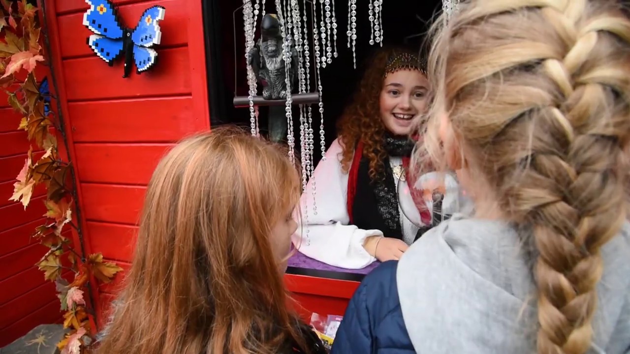 Brick or Treat i LEGOLAND – historien om Halloween væsnerne