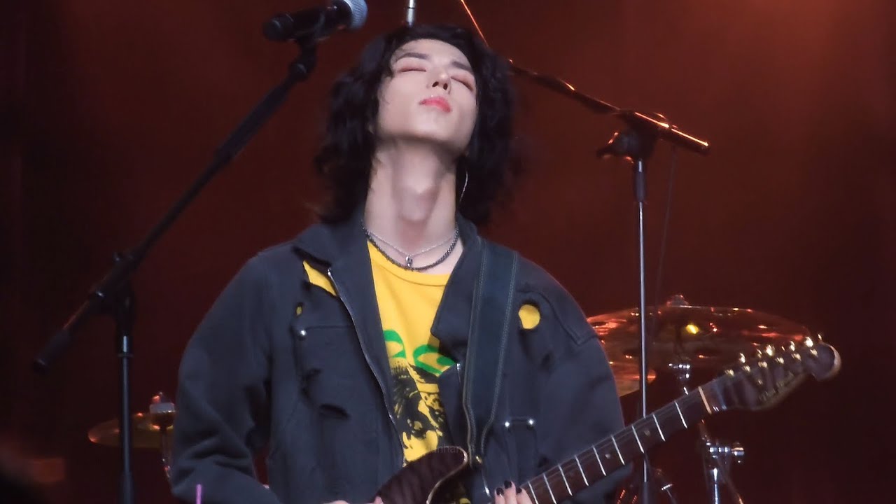 231231 Paranoid #준한 focus | Countdown Fantasy 2023 Xdinary Heroes #JUNHAN